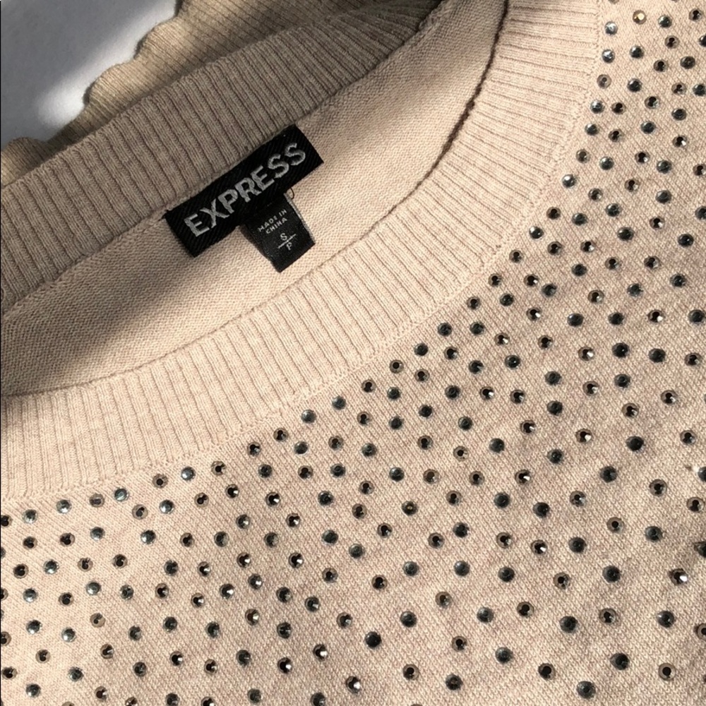 Sweater - Picture 4 of 4